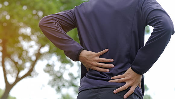 Test! Your side profile can predict back pain