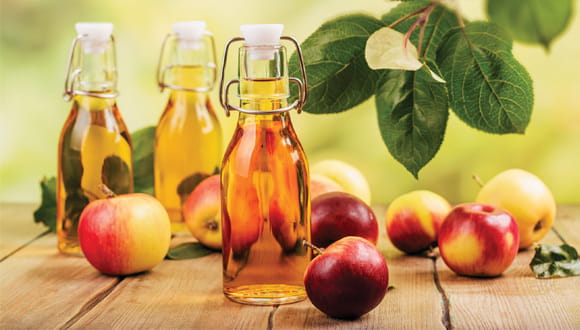 The Surprising Benefits of Washing Fruit with Vinegar